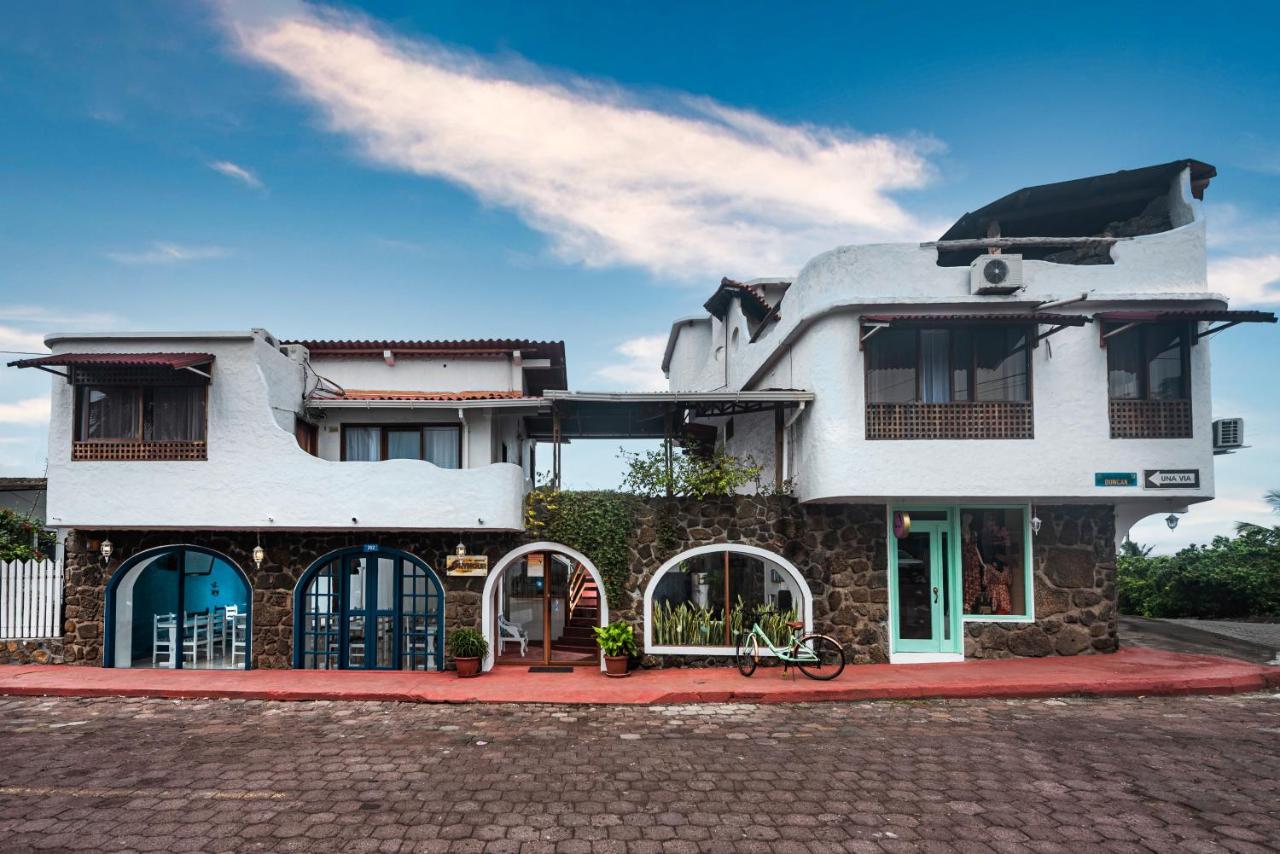 Hostal North Seymour Puerto Ayora  Exterior photo