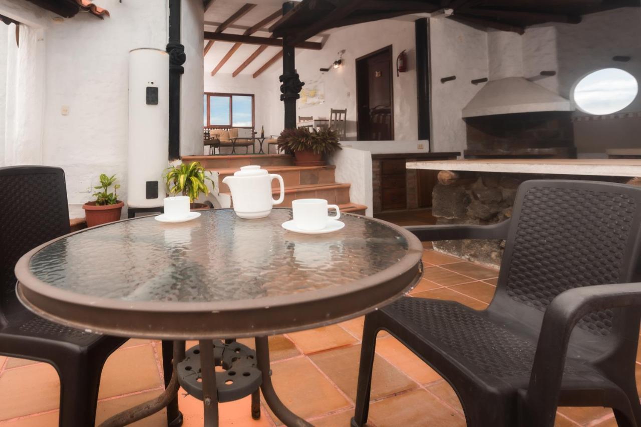 Hostal North Seymour Puerto Ayora  Exterior photo